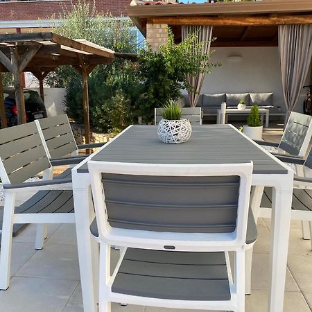 Apartments Roberta Novigrad Istria Dış mekan fotoğraf